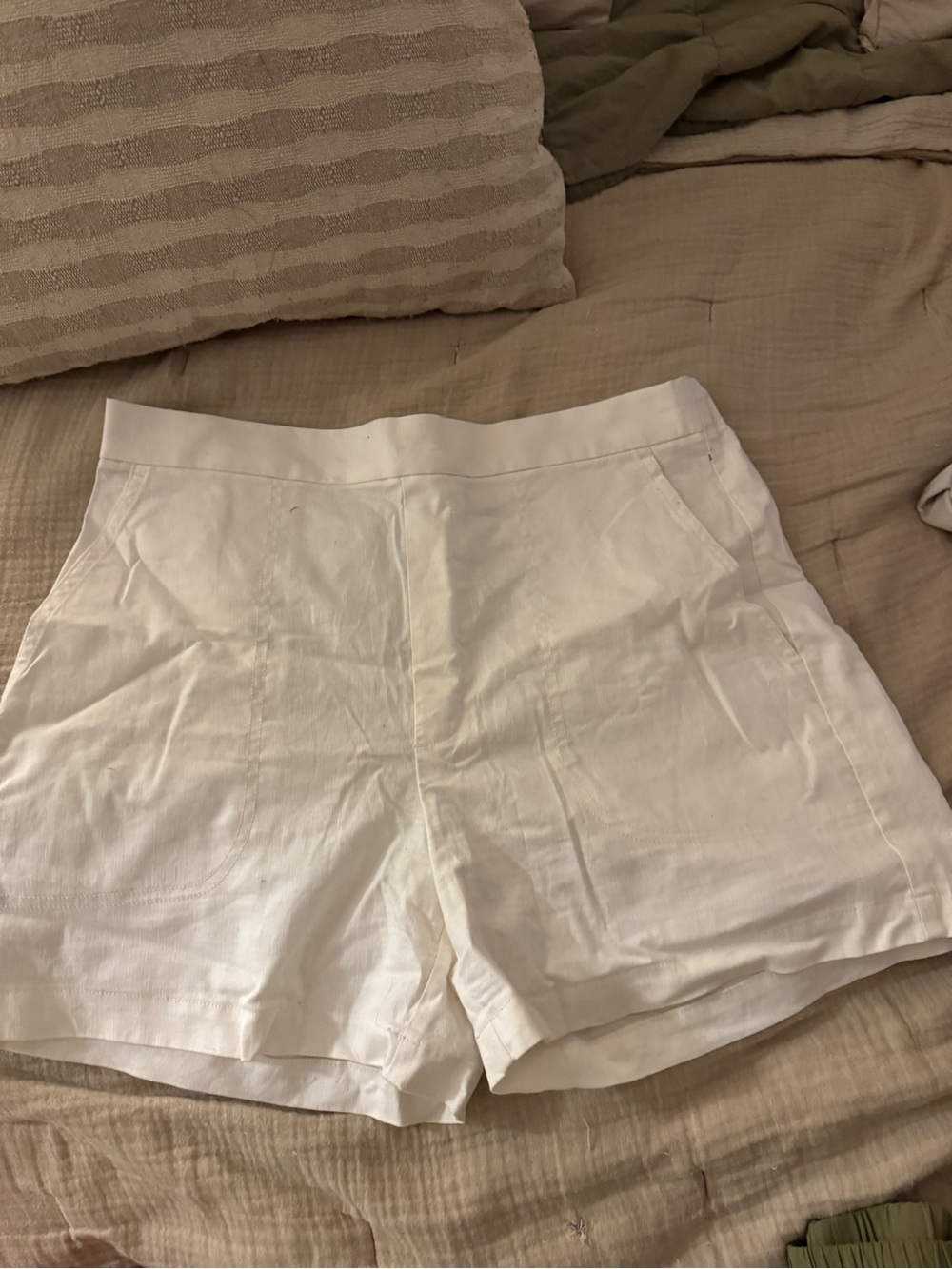 Linen-Blend Easy Short